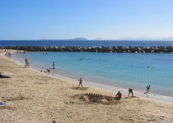 Playa Flamingo B * بلايا بلانكا